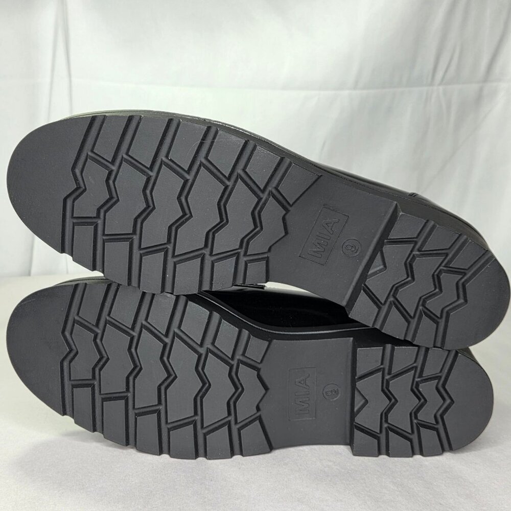 Black Women's Loafers - Picture 5 of 7